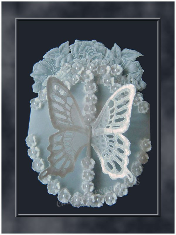 carte fleurs et papillon en 3D